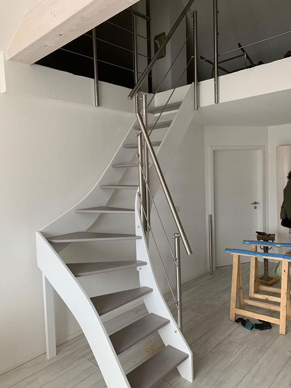 Spartreppe gebeizt Spartreppe gebeizt